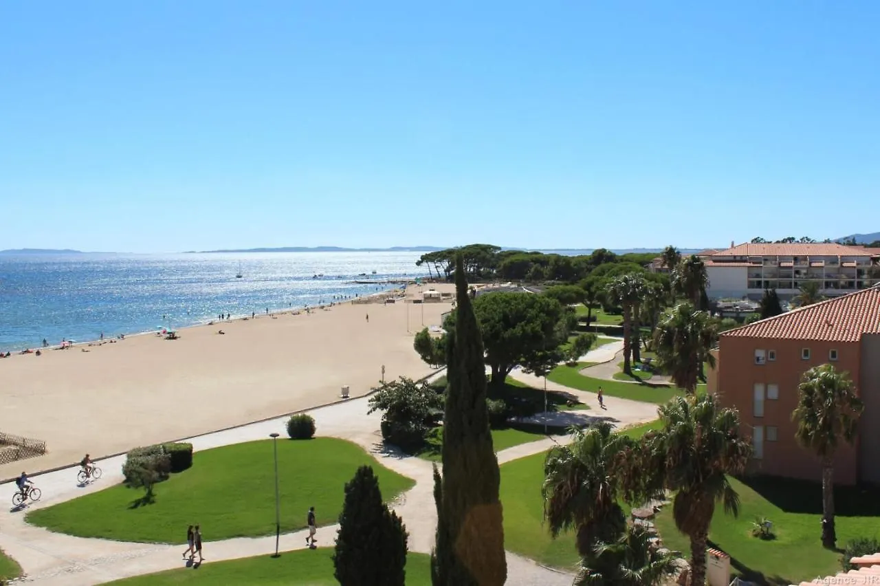 Appartement T2 cabine la londe les maures 200m plage
