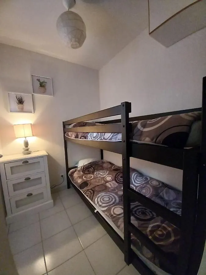 Appartement T2 cabine la londe les maures 200m plage France