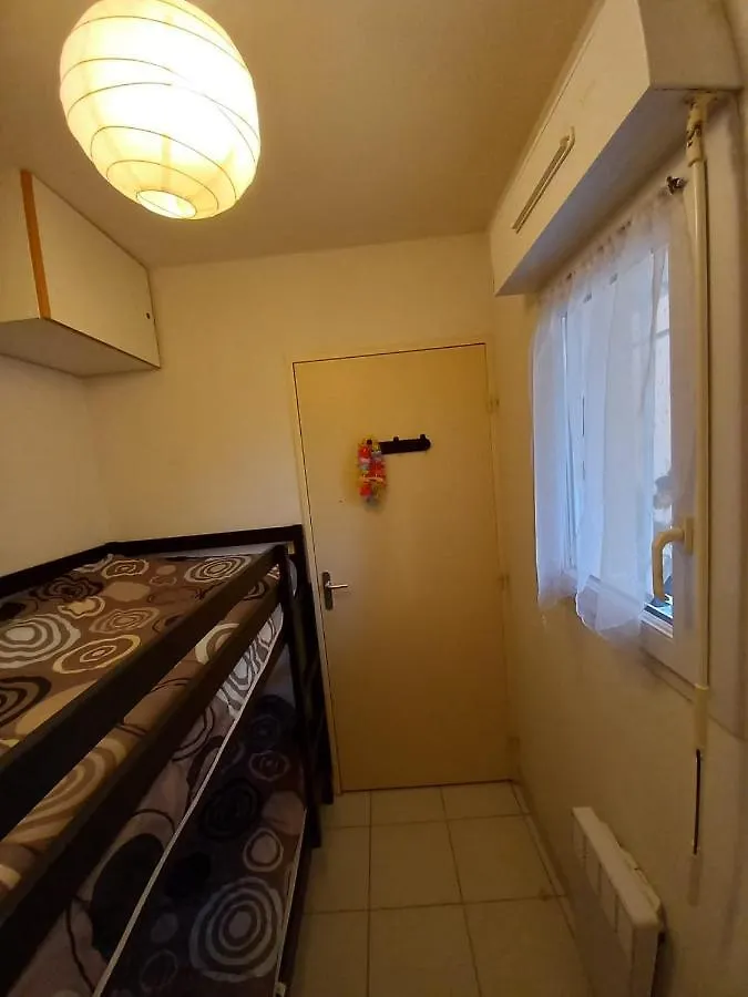 T2 cabine la londe les maures 200m plage Appartement